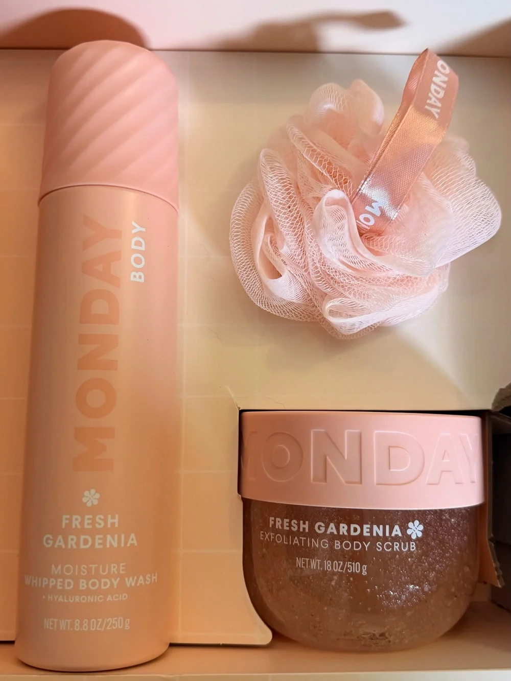 MONDAY Haircare Fresh Gardenia Body Set - Blush Pink